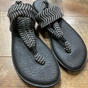 Stylish Black and White Women's Sanuk Sandals